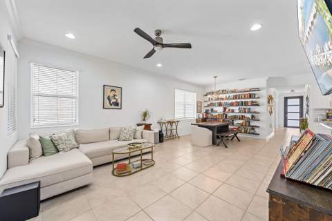 4017 Tomoka Drive, Lake Worth FL - photo 7 of 26