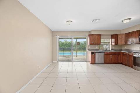 6540 Grant Court, Hollywood FL - photo 9 of 30