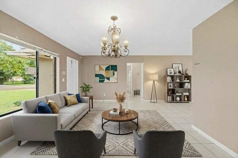 3 bedroom Single Family Residence at 6540 Grant Court, Fleetwood Manor Second Add, Hollywood — photo 2
