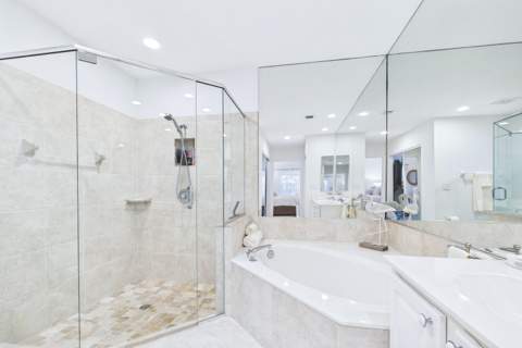 412 Coral Cove Drive, North Palm Beach FL - photo 9 of 40