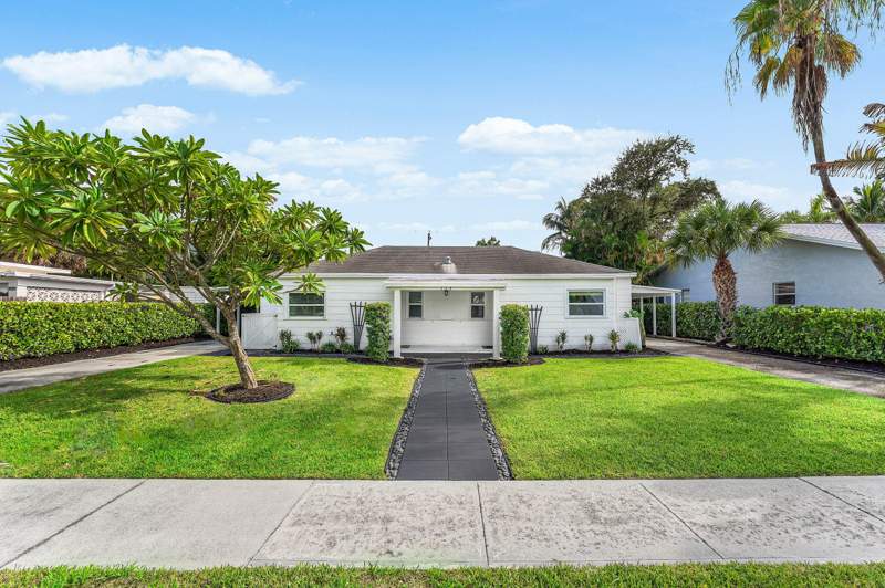 3 bedroom Single Family Residence at 124 Mayfield Road #W, Lakeside Point Add To Lantana, Lantana — photo 2