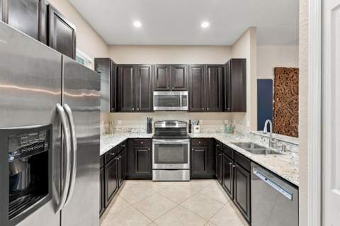 10160 SW Azzo Lane, Port St. Lucie FL - photo 9 of 60