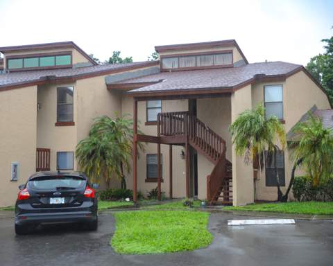 2007 W Lakeview Drive, Royal Palm Beach FL - photo 23 of 24