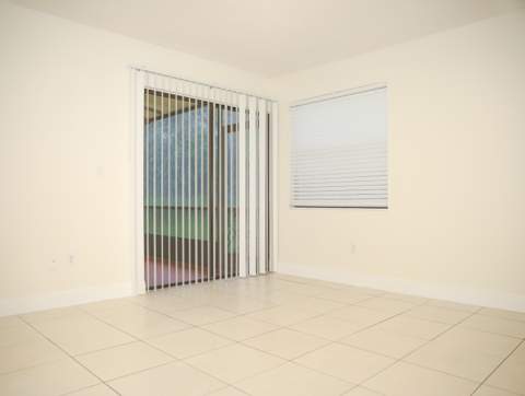 2007 W Lakeview Drive, Royal Palm Beach FL - photo 10 of 24