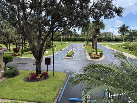 5914 Regal Glen Drive #204, Boynton Beach FL - photo 10 of 11