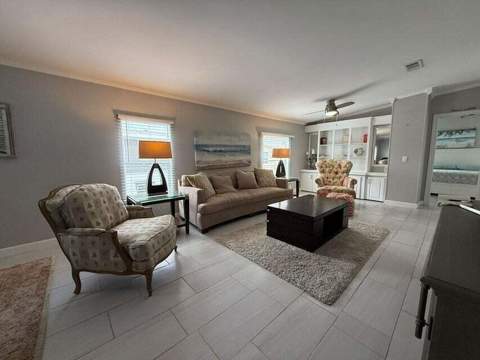 6085 Seashore Drive, Atlantis FL - photo 8 of 20