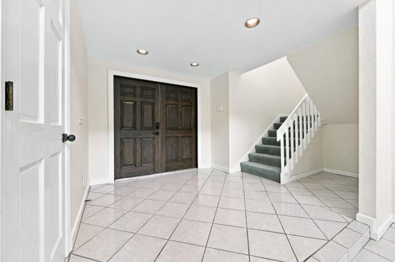 5 bedroom Single Family Residence at 12871 La Rochelle Circle, Frenchmens Landing Plat 3, Palm Beach Gardens — photo 4