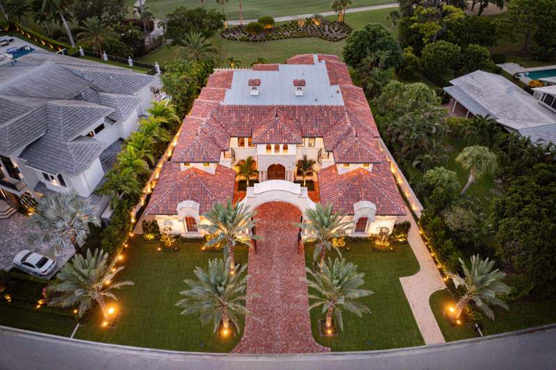 5 bedroom Single Family Residence at 2055 Royal Palm Way, Royal Palm Yacht & Country Club, Boca Raton — photo 3