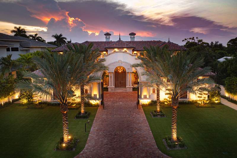 5 bedroom Single Family Residence at 2055 Royal Palm Way, Royal Palm Yacht & Country Club, Boca Raton — photo 4