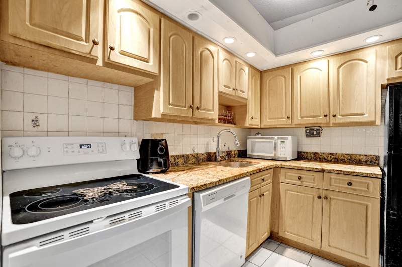 2 bedroom Condominium at 9414 S Belfort Circle #215, Belfort Condominium J, Tamarac — photo 4