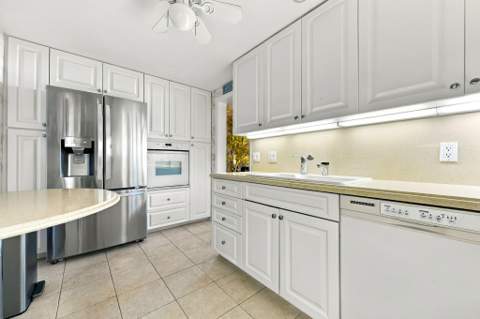 2295 S Ocean Boulevard #517, Palm Beach FL - photo 11 of 36