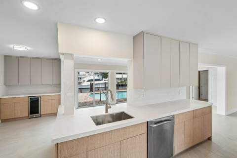 1525 SE 6th Street, Deerfield Beach FL - photo 10 of 65