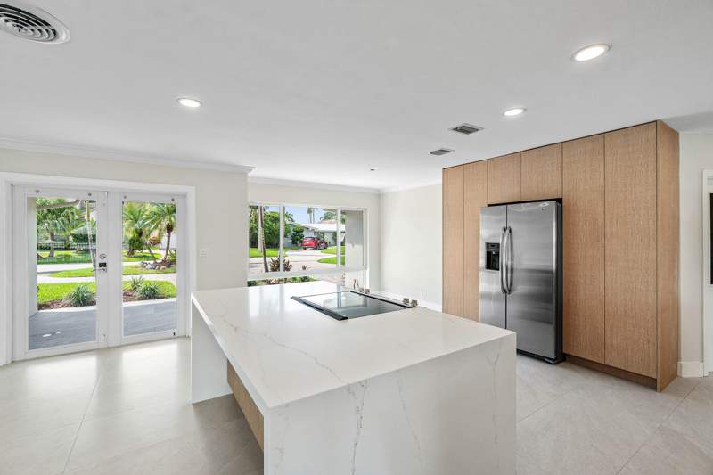 4 bedroom Single Family Residence at 1525 SE 6th Street, Cove 2nd Sec, Deerfield Beach — photo 3