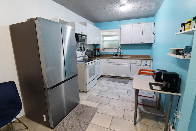 3 bedroom Single Family Residence at 207 SW 4th Street, Carver Heights, Deerfield Beach — photo 2