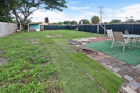 207 SW 4th Street, Deerfield Beach FL - photo 19 of 23
