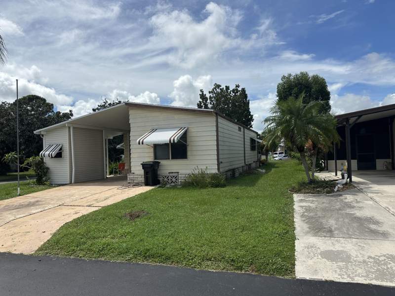 2 bedroom Manufactured Home at 5591 Hemingway Court #E-01, Tropical Isles, Fort Pierce — photo 2