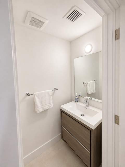 5531 W Oak Way, Fort Lauderdale FL - photo 12 of 26