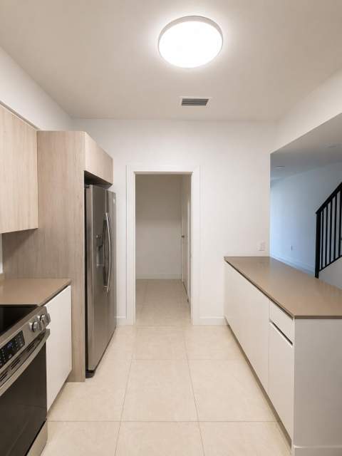 5531 W Oak Way, Fort Lauderdale FL - photo 9 of 26