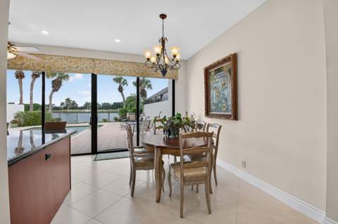 6761 Woodbridge Drive, Boca Raton FL - photo 10 of 55