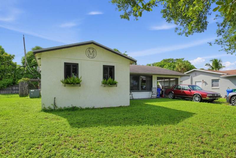 3 bedroom Single Family Residence at 761 NW 65th Avenue, Margate Sixth Add Sec Five, Margate — photo 2