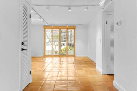 139 Sunrise Avenue #107, Palm Beach FL - photo 14 of 58