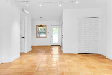 139 Sunrise Avenue #107, Palm Beach FL - photo 16 of 58