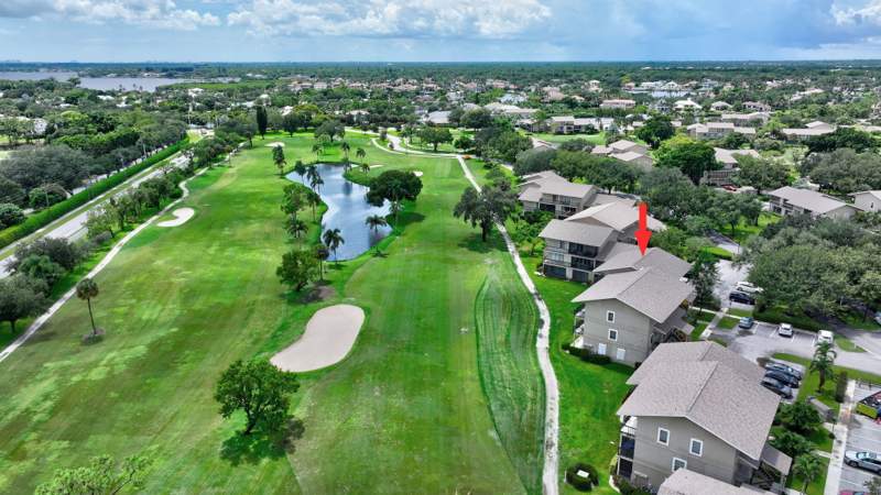 2 bedroom Condominium at 18449 SE Wood Haven Lane #E, Riverbend Condo, Jupiter — photo 2