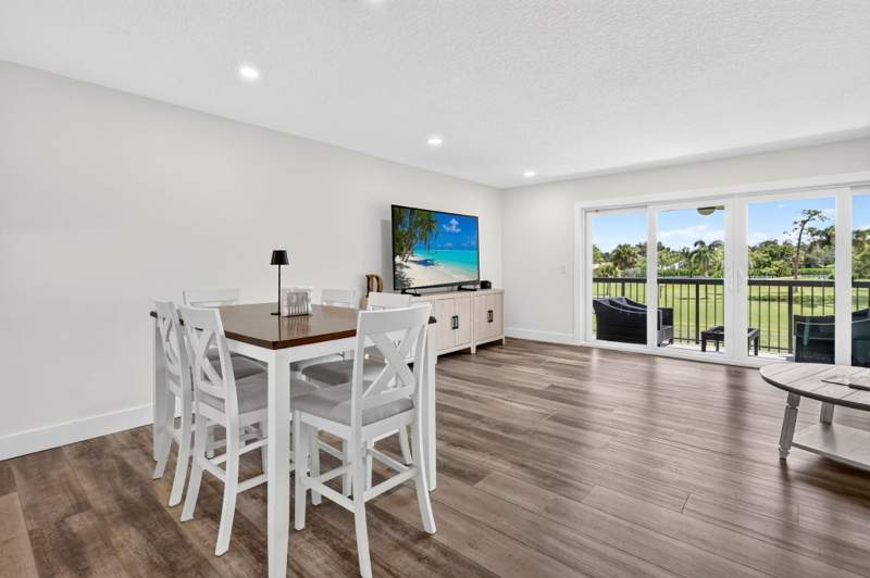 2 bedroom Condominium at 18449 SE Wood Haven Lane #E, Riverbend Condo, Jupiter — photo 5