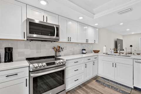 18449 SE Wood Haven Lane #E, Jupiter FL - photo 10 of 34