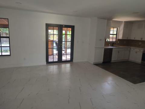 6105 Birch Drive, Fort Pierce FL - photo 8 of 27