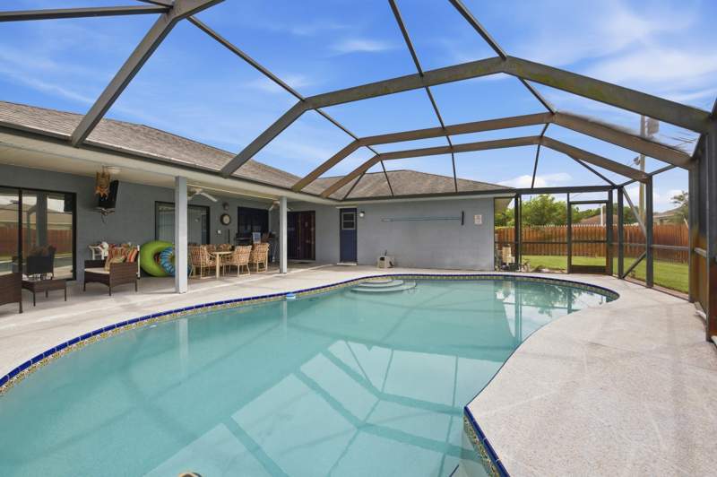 3 bedroom Single Family Residence at 1980 SW Aguero Street, Port St Lucie Section 8, Port St. Lucie — photo 2
