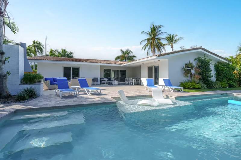3 bedroom Single Family Residence at 3960 NE 16th Avenue, Coral Heights Sec One, Oakland Park — photo 3