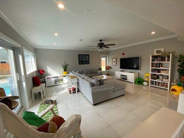 4 bedroom Single Family Residence at 6601 Lake Clarke Drive, Lake Clarke North, Lake Clarke Shores — photo 5