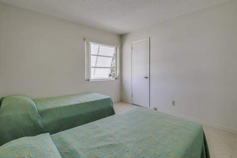 313 Balsam Street, Palm Beach Gardens FL - photo 8 of 28