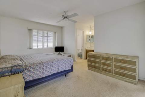 313 Balsam Street, Palm Beach Gardens FL - photo 10 of 28