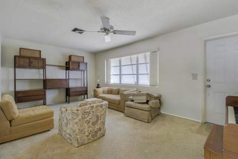 313 Balsam Street, Palm Beach Gardens FL - photo 6 of 28