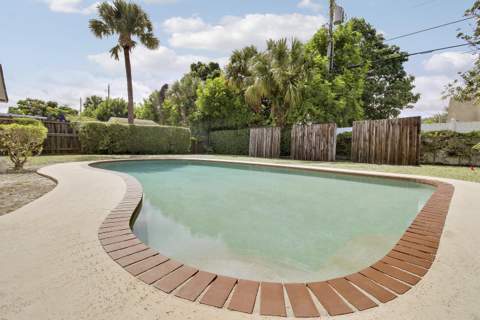 313 Balsam Street, Palm Beach Gardens FL - photo 20 of 28