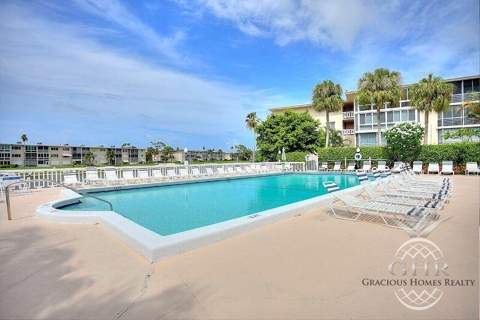 2562 Garden Drive #204, Lake Worth FL - photo 9 of 13