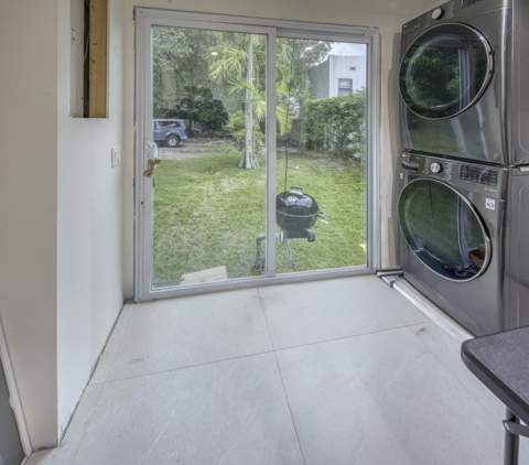 411 S Federal Highway, Lake Worth Beach FL - photo 9 of 26
