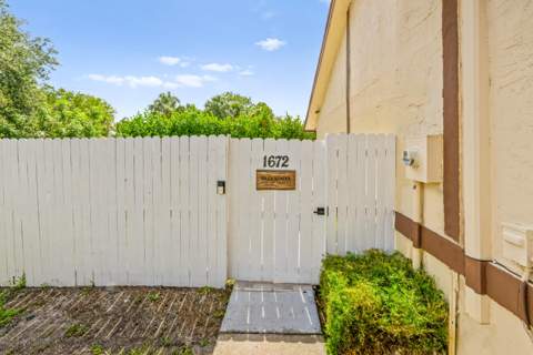 1672 Hawthorne Place, Wellington FL - photo 16 of 24