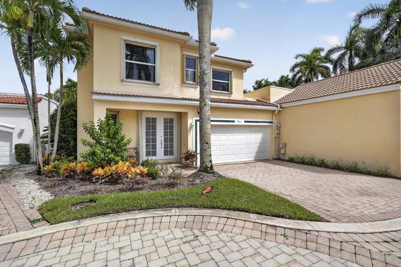 3 bedroom Townhouse at 7701 Cardinal Court, Ibis Golf And Country Club 22, West Palm Beach — photo 2