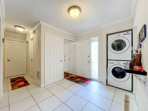 281 Amber Court, Royal Palm Beach FL - photo 10 of 27