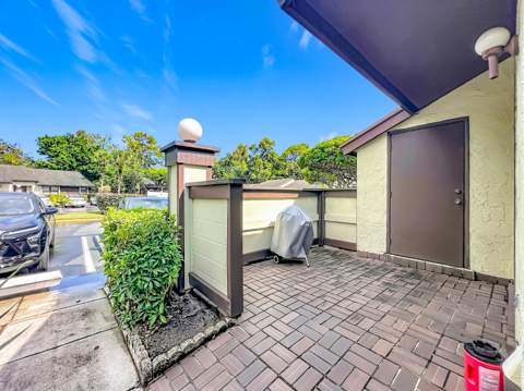 281 Amber Court, Royal Palm Beach FL - photo 24 of 27