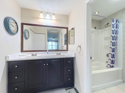 281 Amber Court, Royal Palm Beach FL - photo 16 of 27