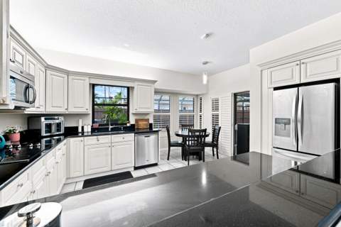 12871 La Rochelle Circle, Palm Beach Gardens FL - photo 15 of 53