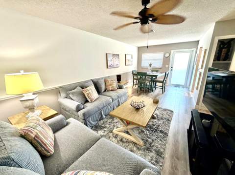 960 Crystal Lake #206, Deerfield Beach FL - photo 6 of 16