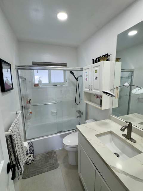 960 Crystal Lake #206, Deerfield Beach FL - photo 10 of 16