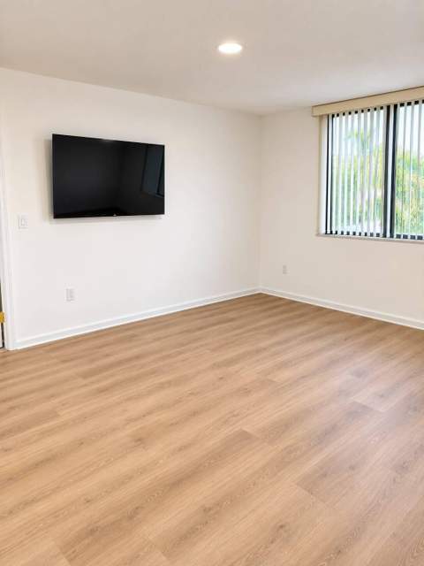 4242 Deste Court #201, Lake Worth FL - photo 14 of 16