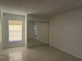 542 Franconia Circle, Lake Worth FL - photo 9 of 18
