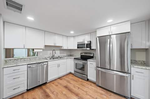 502 Lakewood Drive #10B, Jupiter FL - photo 8 of 25